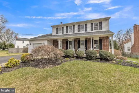 312 Mimosa Dr, Cherry Hill, NJ 08003