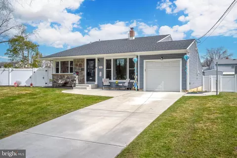 1610 Badger Ln, Cherry Hill, NJ 08003