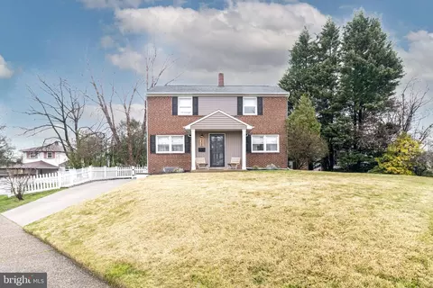 208 Crestwood, Haddonfield, NJ 08033