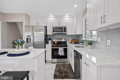 5421 Baker Ave, Pennsauken, NJ 08109