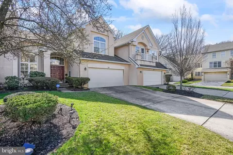 25 Buckingham Pl, Cherry Hill, NJ 08003