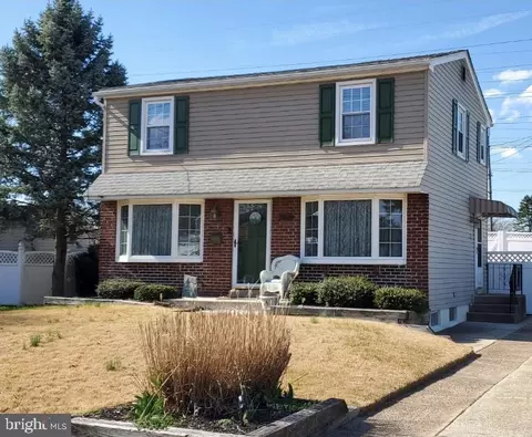 7469 Grant Ave, Pennsauken, NJ 08109