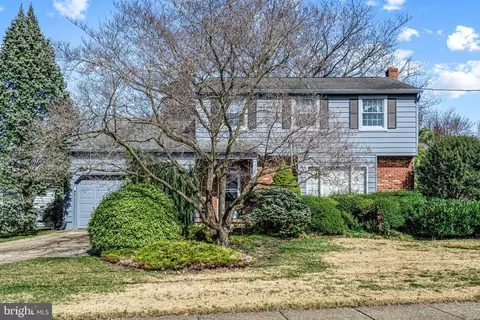 1 Blue Ridge Rd, Voorhees, NJ 08043