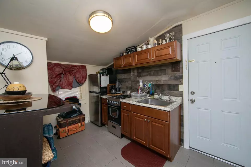 Kitchen - 20 W 2nd Ave, Runnemede, NJ 08078 photo 7 of 10