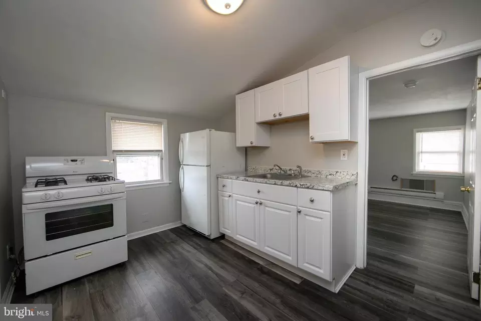 Kitchen - 20 W 2nd Ave, Runnemede, NJ 08078 photo 9 of 10