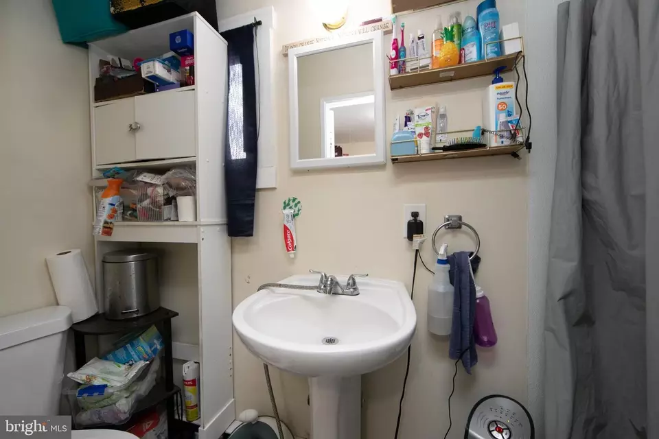 Bath - 20 W 2nd Ave, Runnemede, NJ 08078 photo 7 of 7