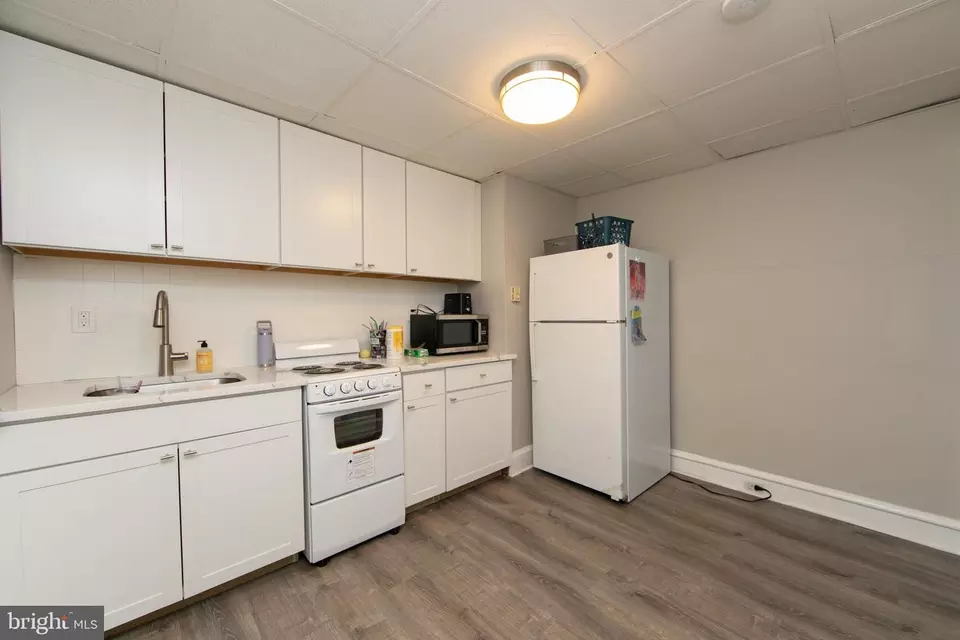 Kitchen - 20 W 2nd Ave, Runnemede, NJ 08078 photo 3 of 10