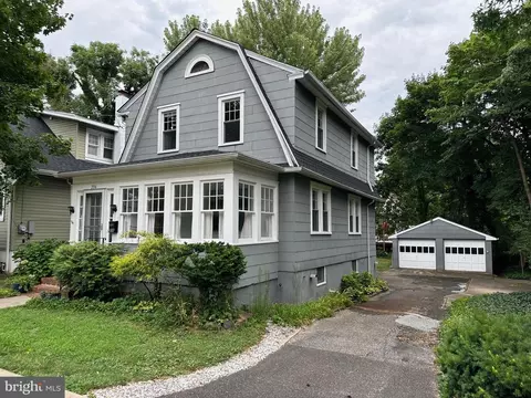 206 Chestnut Ave, Westmont, NJ 08108
