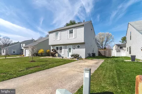 157 Peregrine Dr, Voorhees, NJ 08043