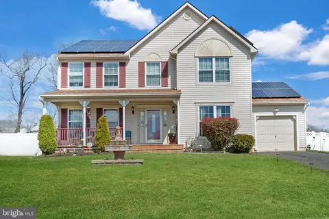 43 Orlando Dr, Sicklerville, NJ 08081