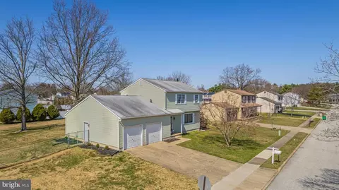 19 Mauriello Dr, Waterford Works, NJ 08089