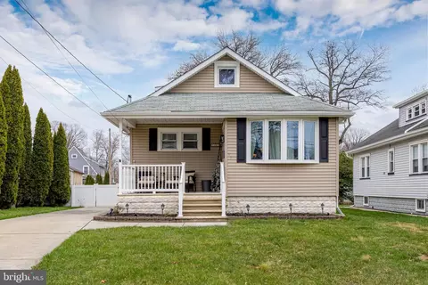 39 Harding Ave, Oaklyn, NJ 08107