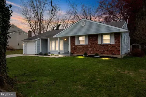 322 Royal Oak Ave, Cherry Hill, NJ 08002