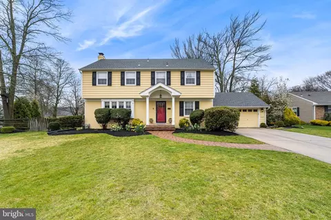 424 Burning Tree Rd, Cherry Hill, NJ 08034