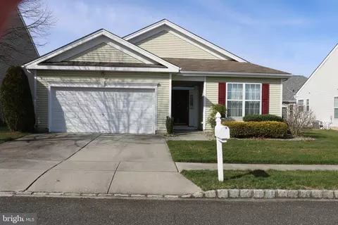 8 Dorothy Dr, Sicklerville, NJ 08081