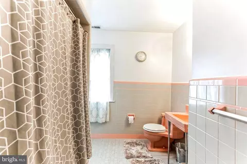 Bath - 268 Rhoads Ave, Haddonfield, NJ 08033 photo 2 of 2