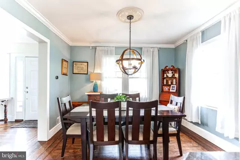 Dining - 268 Rhoads Ave, Haddonfield, NJ 08033 photo 1 of 3