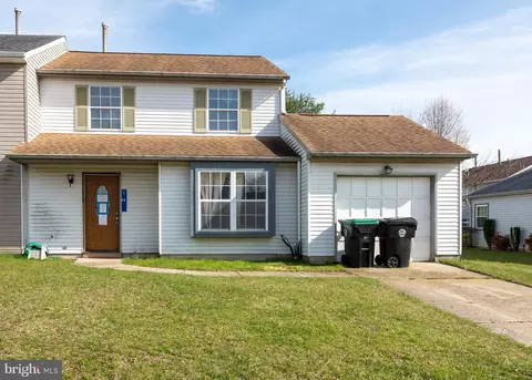44 Old Orchard Dr, Sicklerville, NJ 08081