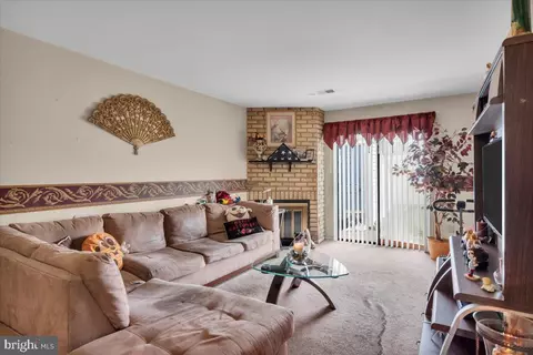 Living - 604 Mason Run, Pine Hill, NJ 08021 photo 1 of 4