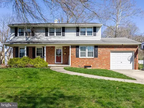 1416 Longfellow Dr, Cherry Hill, NJ 08003