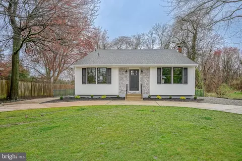 11 Fairfax Ave, West Berlin, NJ 08091
