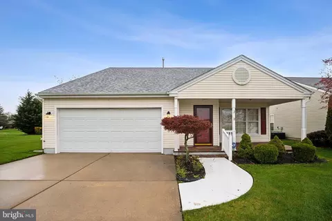 36 Mason Dr, Berlin, NJ 08009