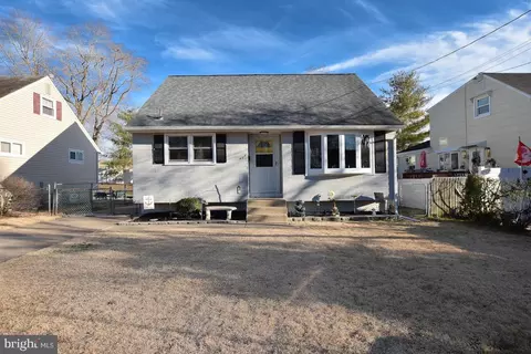 408 Rowand Ave, Glendora, NJ 08029