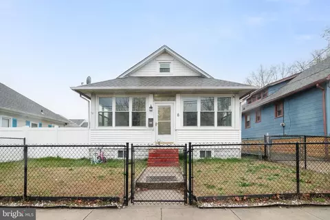 8 N Stinson Ave, Gloucester City, NJ 08030