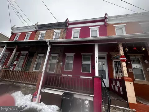 808 Elm St, Camden, NJ 08102