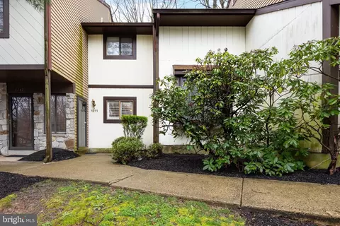 1211 Thackery Ct, Sicklerville, NJ 08081