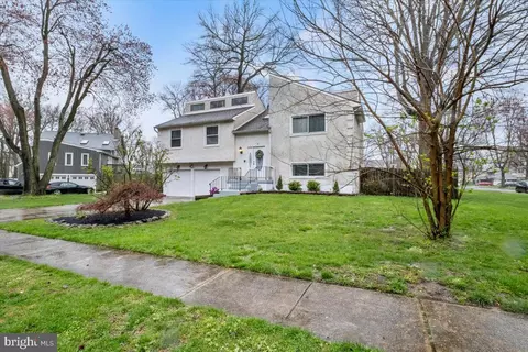 3 Gardner Rd, Cherry Hill, NJ 08034