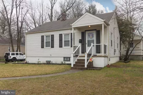 20 School Ln, Cherry Hill, NJ 08002