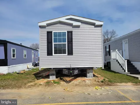 1405 Farrell Ave #327, Cherry Hill, NJ 08002