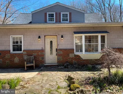 25 Wallace Ave, Clementon, NJ 08021