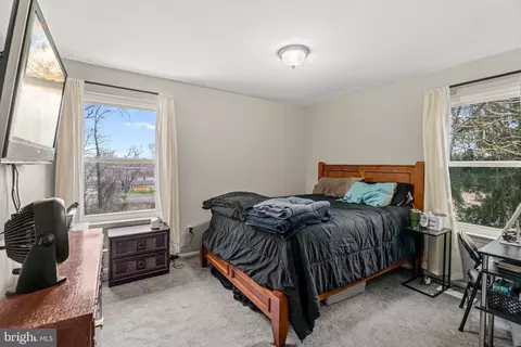 Bedroom - 31 Windmill Dr, Clementon, NJ 08021 photo 3 of 5