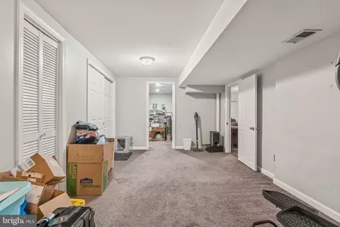 Entry Way - 31 Windmill Dr, Clementon, NJ 08021 photo 2 of 2