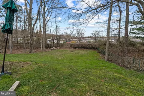 Exterior - 31 Windmill Dr, Clementon, NJ 08021 photo 5 of 7