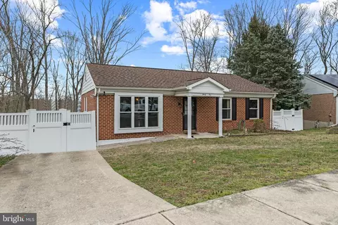 Exterior - 31 Windmill Dr, Clementon, NJ 08021 photo 2 of 7