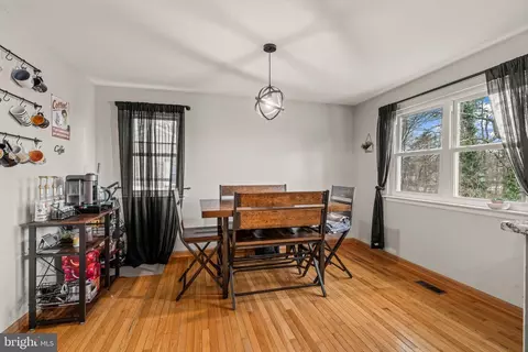 Dining - 31 Windmill Dr, Clementon, NJ 08021 photo 1 of 2