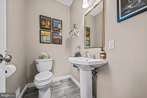 Bath - 658 E Greenman Rd, Haddonfield, NJ 08033 photo 1 of 5
