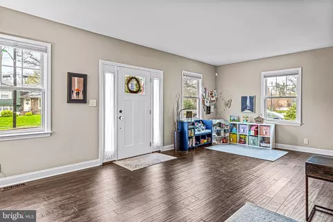 Living - 658 E Greenman Rd, Haddonfield, NJ 08033 photo 2 of 3