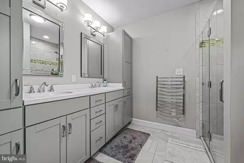 Bath - 658 E Greenman Rd, Haddonfield, NJ 08033 photo 2 of 5