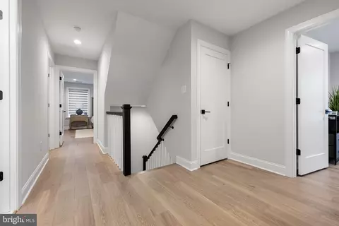 Entry Way - 49 Walnut St, Haddonfield, NJ 08033 photo 2 of 3