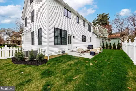 Exterior - 49 Walnut St, Haddonfield, NJ 08033 photo 6 of 12