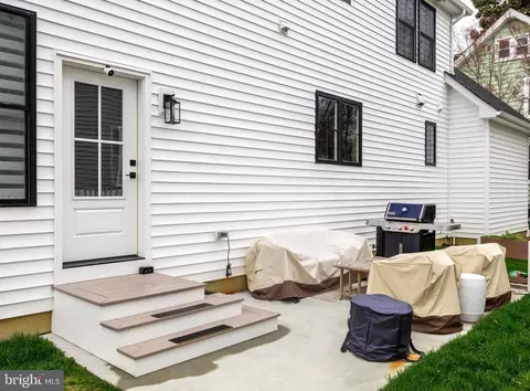 Exterior - 49 Walnut St, Haddonfield, NJ 08033 photo 5 of 12