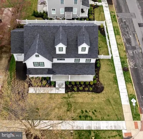 Exterior - 49 Walnut St, Haddonfield, NJ 08033 photo 10 of 12