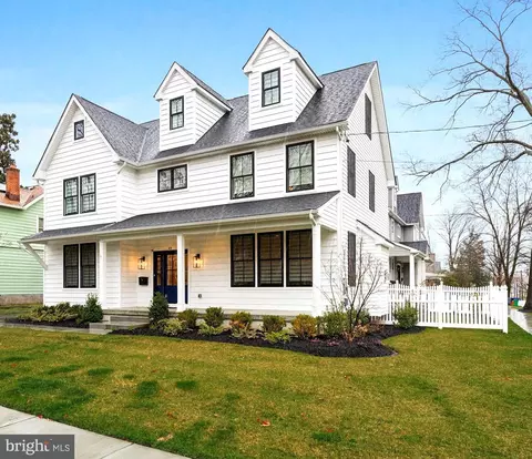 Exterior - 49 Walnut St, Haddonfield, NJ 08033 photo 2 of 12