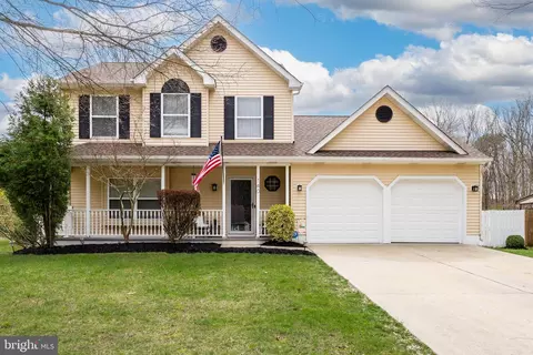 140 Ebbetts Dr, Atco, NJ 08004