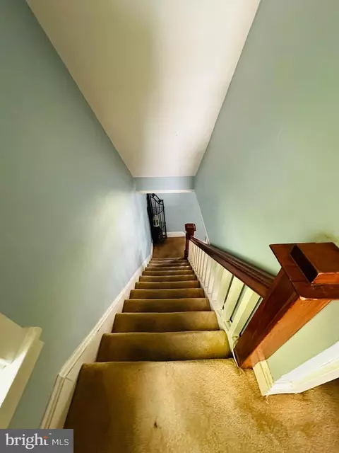 Entry Way - 19 Indian Spring Rd, Clementon, NJ 08021 photo 2 of 5