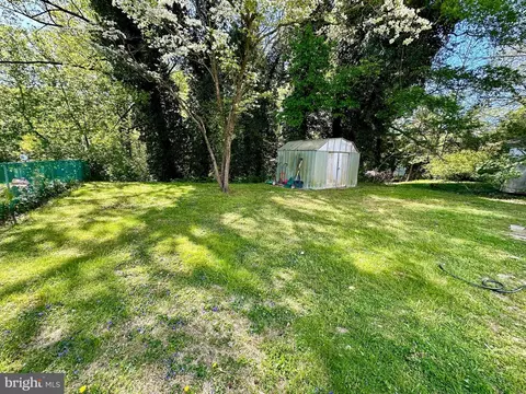Exterior - 19 Indian Spring Rd, Clementon, NJ 08021 photo 4 of 17